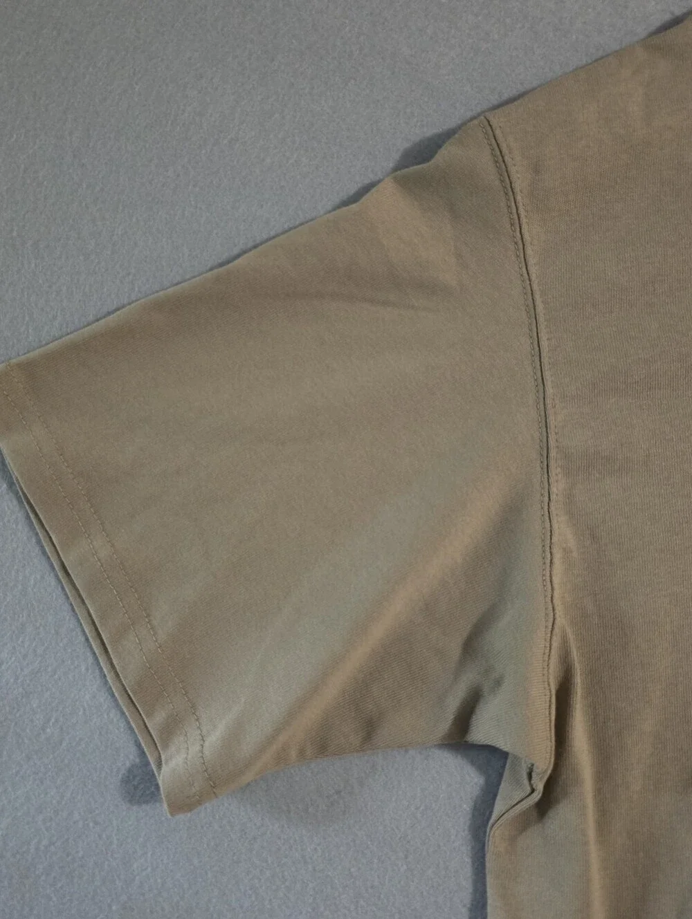 NWT Nike Mens Khaki Premium Essentials Pocket T Shirt Loose Fit Size Large Tall